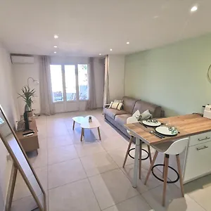  Appartement Superbe Avec Piscine Et Stationnement